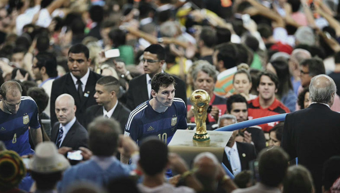 这队的高位逼抢太窒息了