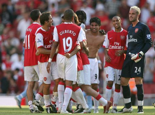 斯卡洛尼：要像没夺冠过那样争世界杯，梅西是否参赛他自己定