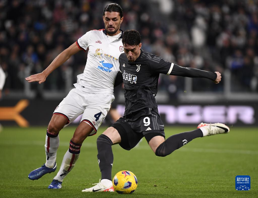 AC米兰1-0登顶意甲！38岁名将却抢走风头，带队12场不败紧追榜首