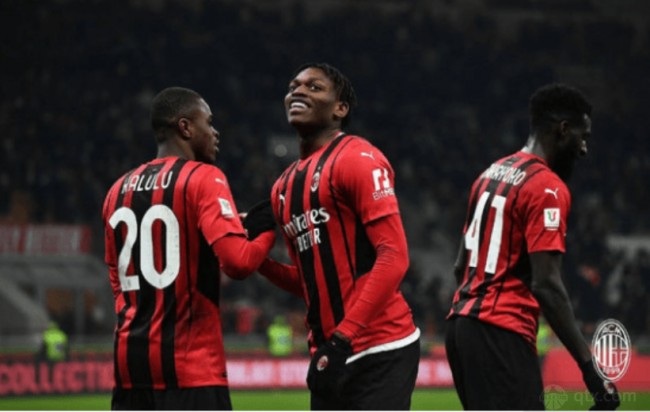 篮球篮网球员连续三场命中关键投篮