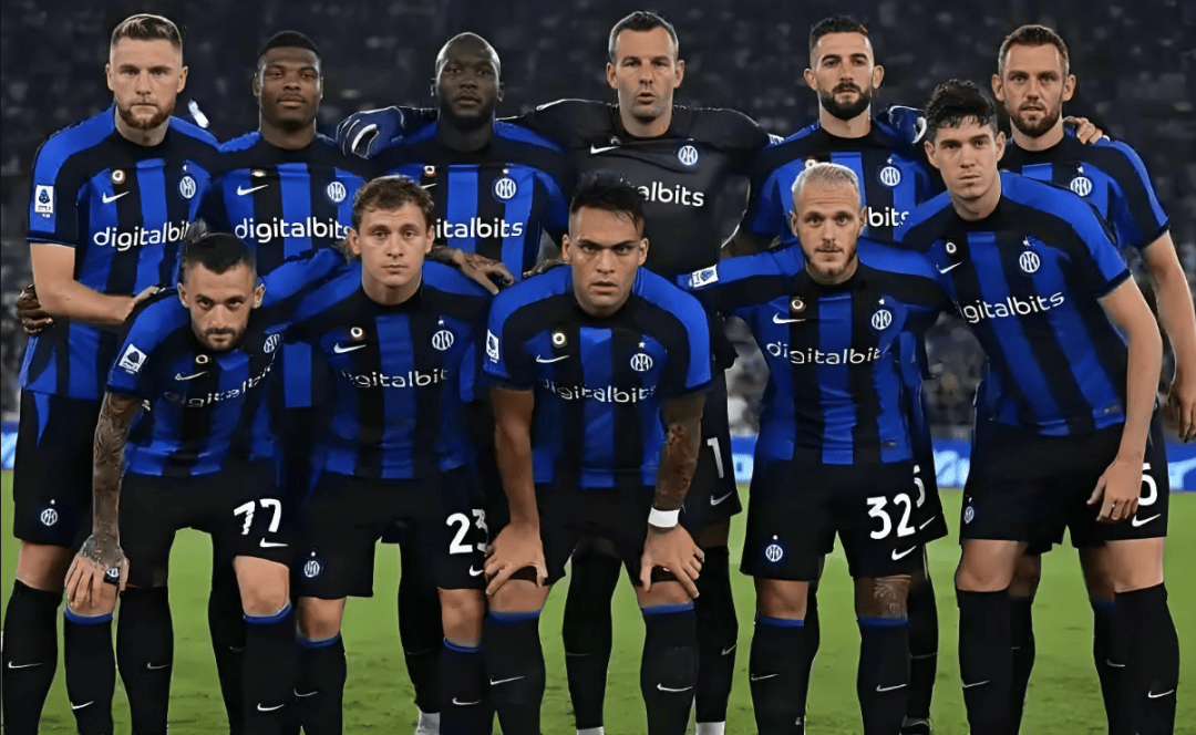 图片报：法兰克福队医私下为对手球员治疗，已被俱乐部开除